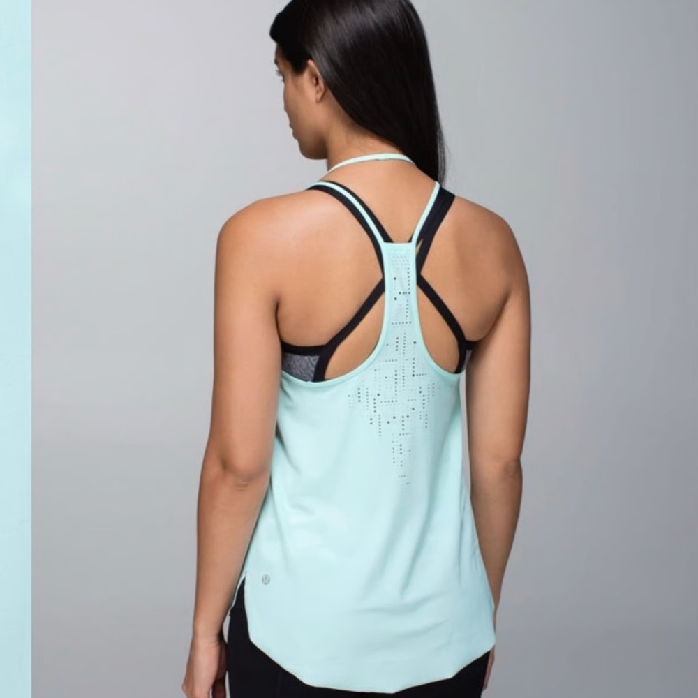 Lululemon Women's water bound Light Blue Sleeveless Top - Picture 5 of 5
